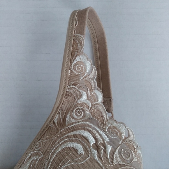 Playtex Secrets Side Smoothing Embroidered Underwire Bra 36DD Nude Tan - Picture 7 of 15